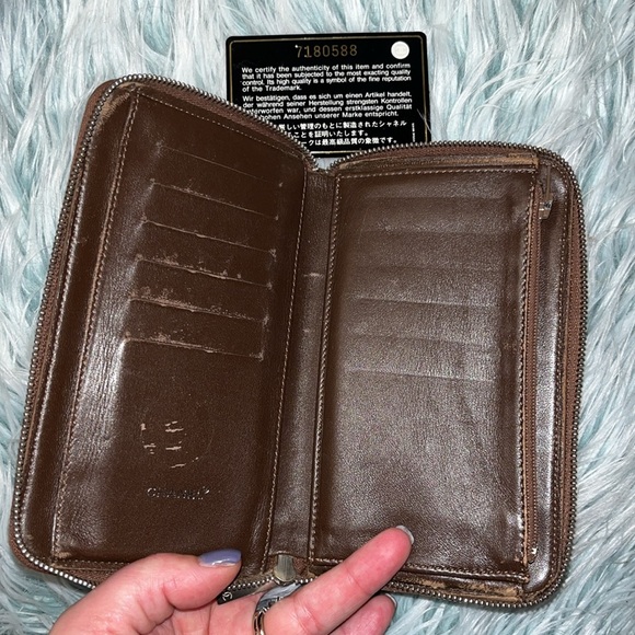 Chanel Zippy Travel Line Zippy Walet - Picture 3 of 3